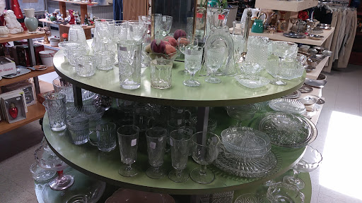 Thrift Store «The Resale Center», reviews and photos, 1505 34th St, Lubbock, TX 79411, USA