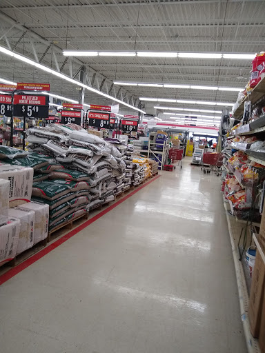 Home Improvement Store «Tractor Supply Co.», reviews and photos, 6015 S Transit Rd, Lockport, NY 14094, USA