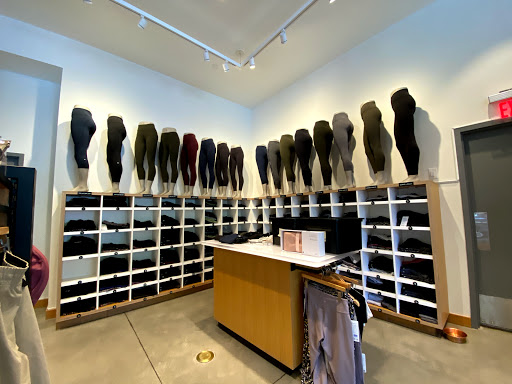 Sportswear Store «lululemon», reviews and photos, 600 S Main St, Greenville, SC 29601, USA