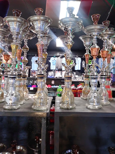 Tobacco Shop «Relax Smoke Shop», reviews and photos, 6 W 39th St, Kansas City, MO 64111, USA