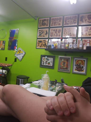 Tattoo Shop «Tattoo Tech», reviews and photos, 5350 N Springboro Pike, Moraine, OH 45439, USA