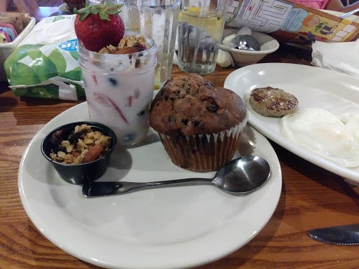 American Restaurant «Cracker Barrel Old Country Store», reviews and photos, 2115 S Church St, Murfreesboro, TN 37130, USA