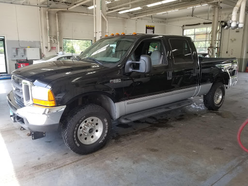 Car Wash «Squeaky Clean Car Wash and Lube Center», reviews and photos, 2381 Foxon Rd, North Branford, CT 06471, USA