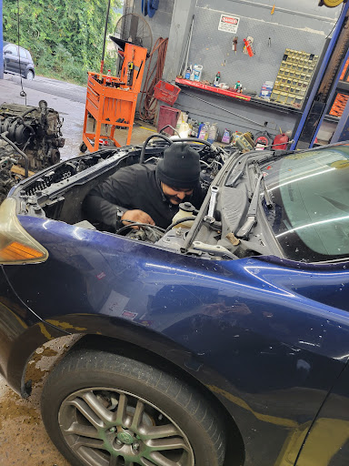 Auto Repair Shop «KLM AUTO CENTER», reviews and photos, 1049 S Cobb Dr, Marietta, GA 30060, USA