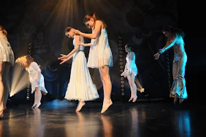 Academy Dansetout - Ballet School image