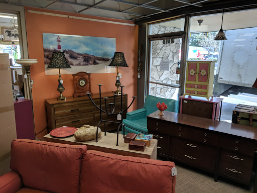 Consignment Shop «The Furniture Guy Consignment», reviews and photos, 12431 Greenwood Ave N, Seattle, WA 98177, USA