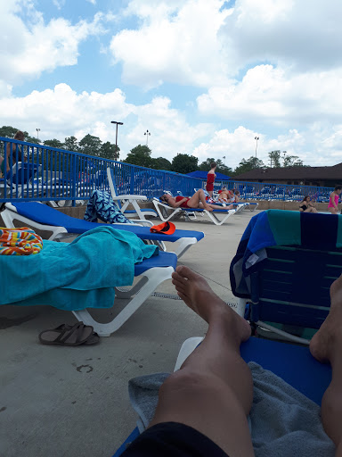 Park «Gouin Pool & Water Slides», reviews and photos, 2400 Scott St, Franklin Park, IL 60131, USA