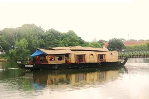 KOLLAM, DREAM HOUSE- HOUSE BOAT image