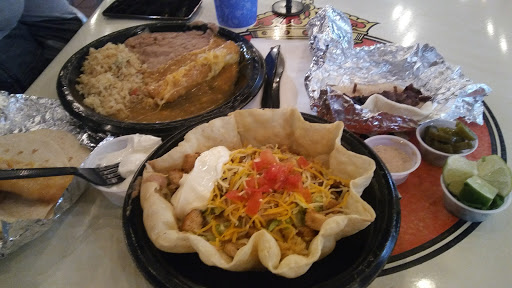 Shopping Mall «McCreless Corner Shopping Center», reviews and photos, 3818 S New Braunfels Ave, San Antonio, TX 78223, USA