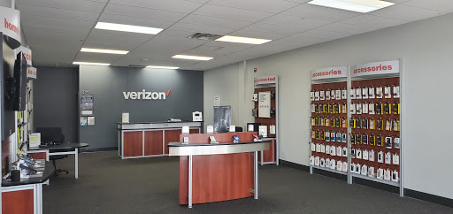 Cell Phone Store «Russell Cellular, Verizon Authorized Retailer», reviews and photos, 1070 Regional Park Rd, Lebanon, VA 24266, USA