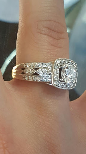 Jewelry Store «OC Diamond Estate Jewelry», reviews and photos, 138 S Glassell St, Orange, CA 92866, USA