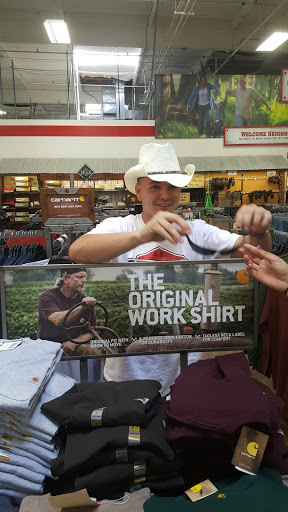 Home Improvement Store «Tractor Supply Co.», reviews and photos, 990 Tharp Rd, Yuba City, CA 95993, USA