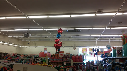 Dollar Store «FAMILY DOLLAR», reviews and photos, 314 E Court St, Seguin, TX 78155, USA