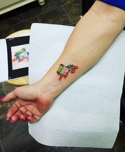 Tattoo Shop «Artistic Body Tattoo», reviews and photos, 467 N Dixie Blvd, Radcliff, KY 40160, USA