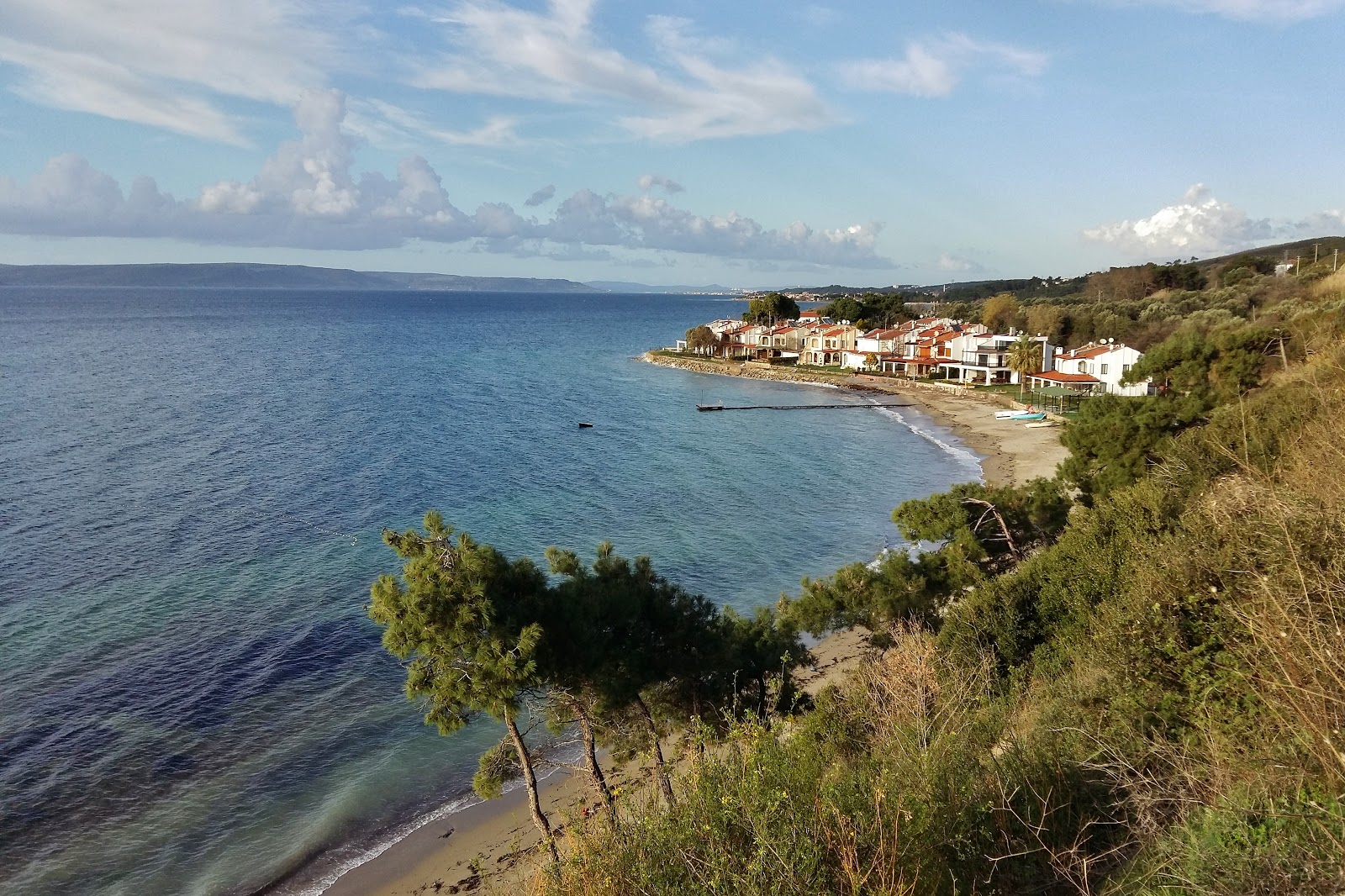 Foto de Landscape beach con arena beige superficie