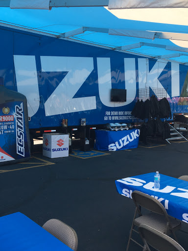 Motorcycle Dealer «RideNow Powersports Phoenix», reviews and photos, 17202 N Cave Creek Rd, Phoenix, AZ 85032, USA