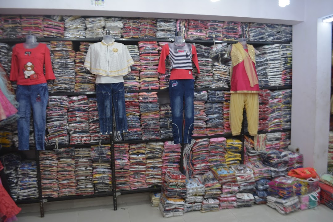 Nadeem Dresses (Indore- Wholesales Clothing Shop)