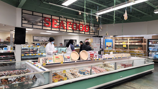 Asian Grocery Store «Uwajimaya-Beaverton Store», reviews and photos, 10500 SW Beaverton Hillsdale Hwy, Beaverton, OR 97005, USA