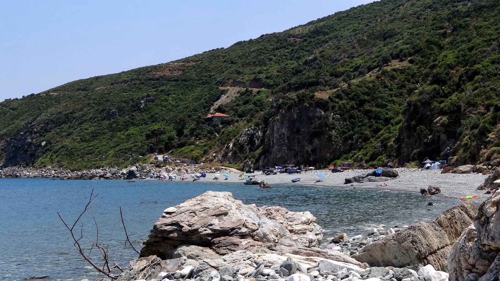 Valokuva Pantazi Ammos beachista. sisältäen tilava lahti