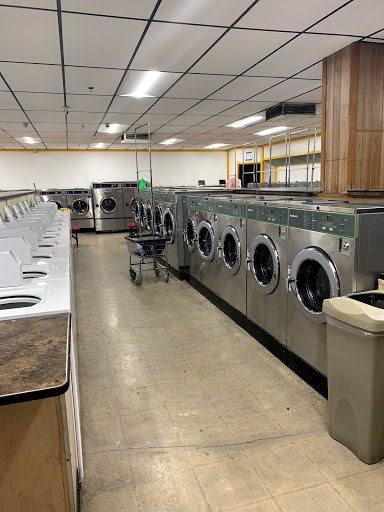 Laundromat «Pine Plaza Laundry», reviews and photos, 16312 Arrow Blvd, Fontana, CA 92335, USA