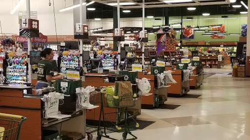 Grocery Store «Lowes Foods of Southport», reviews and photos, 4961 Old Long Beach Rd SE #2, Southport, NC 28461, USA