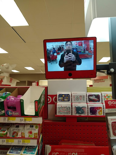 Shopping Mall «Addison Mall», reviews and photos, 2970 W Addison St, Chicago, IL 60618, USA