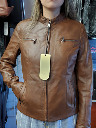 Leather Coats Store «SUNSET LEATHER», reviews and photos, 101 Airport Rd, Hartford, CT 06114, USA