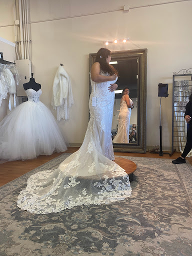 Bridal Shop «Amour Bridal», reviews and photos, 601 E Whitestone Blvd #408, Cedar Park, TX 78613, USA