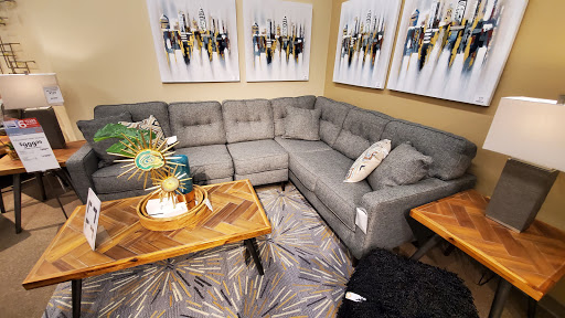 Furniture Store «Ashley HomeStore», reviews and photos, 905 Perimeter Dr, Schaumburg, IL 60173, USA