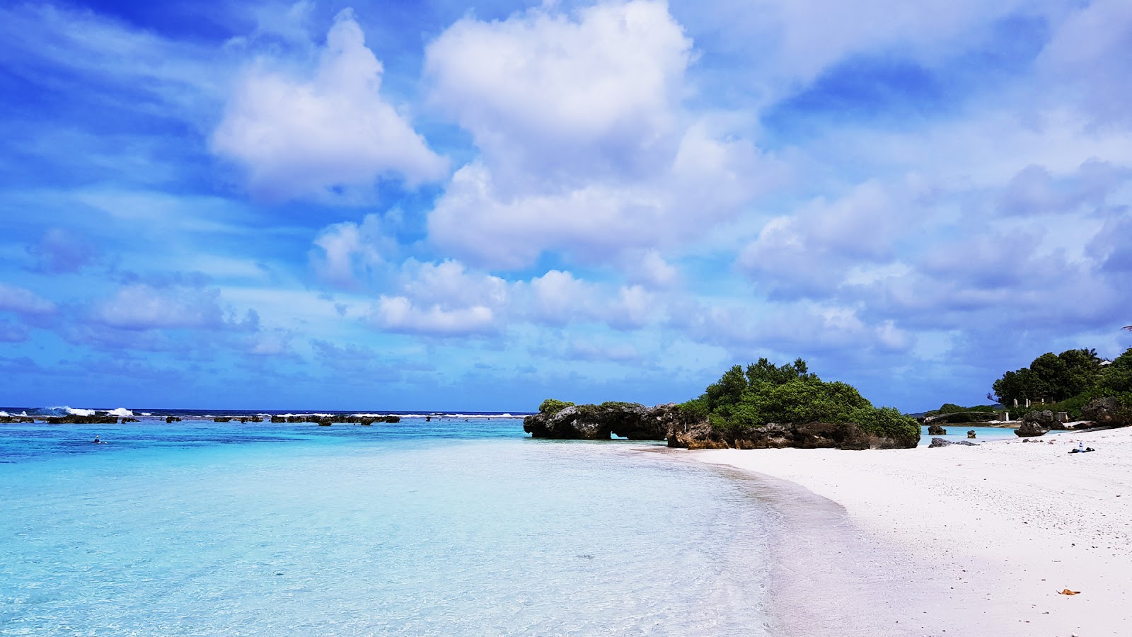 Foto van US Memorial Beach met hoog niveau van netheid