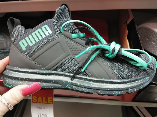 Shoe Store «Shoe Show», reviews and photos, 709 S Broadway, Pennsville, NJ 08070, USA