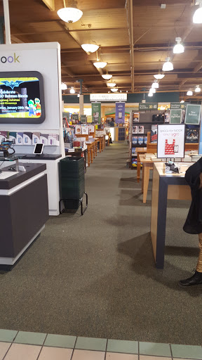 Book Store «Barnes & Noble», reviews and photos, 1530 Black Lake Blvd SW B, Olympia, WA 98502, USA