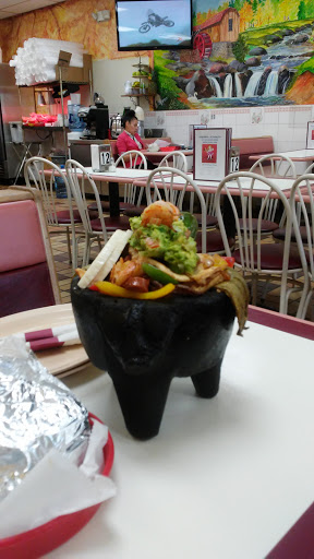 Grocery Store «Supermercado La Chiquita», reviews and photos, 651 Ashland Ave, Aurora, IL 60505, USA