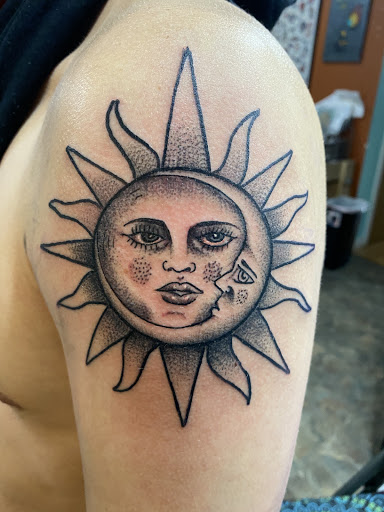 Tattoo Shop «Into The Sun Tattoo Studio», reviews and photos, 323 Bridge St, Phoenixville, PA 19460, USA