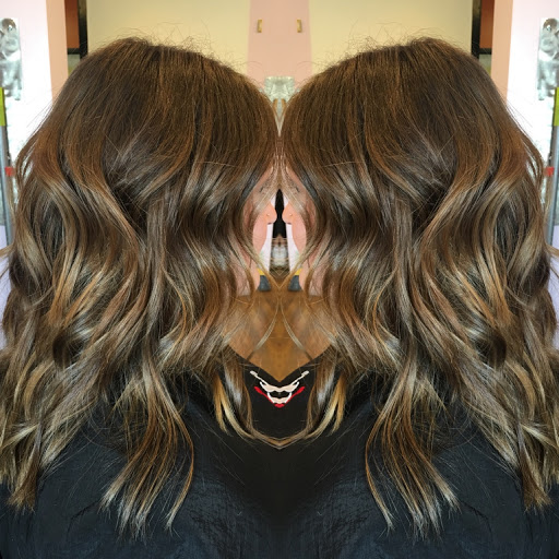 Beauty Salon «London Calling Salon», reviews and photos, 27380 Gratiot Ave, Roseville, MI 48066, USA