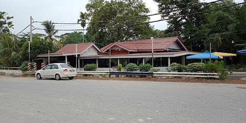 Kedai Makan dan Minuman Dtomyam Jambatan Chekin Simpang Perlop3 Kampung Lasah