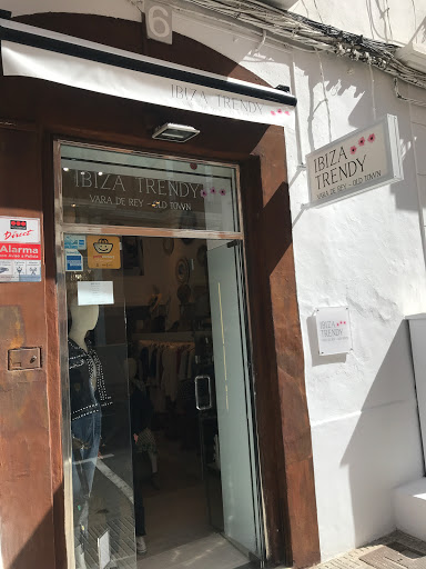 Tiendas para comprar chaquetas impermeable mujer Ibiza