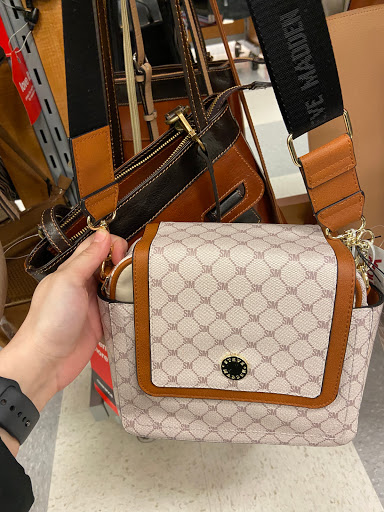 Department Store «T.J. Maxx & HomeGoods», reviews and photos, 601 Washington Ave N, Stafford Township, NJ 08050, USA