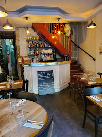 Atmosphère du Restaurant français Postiche Bistrot à Paris - n°20