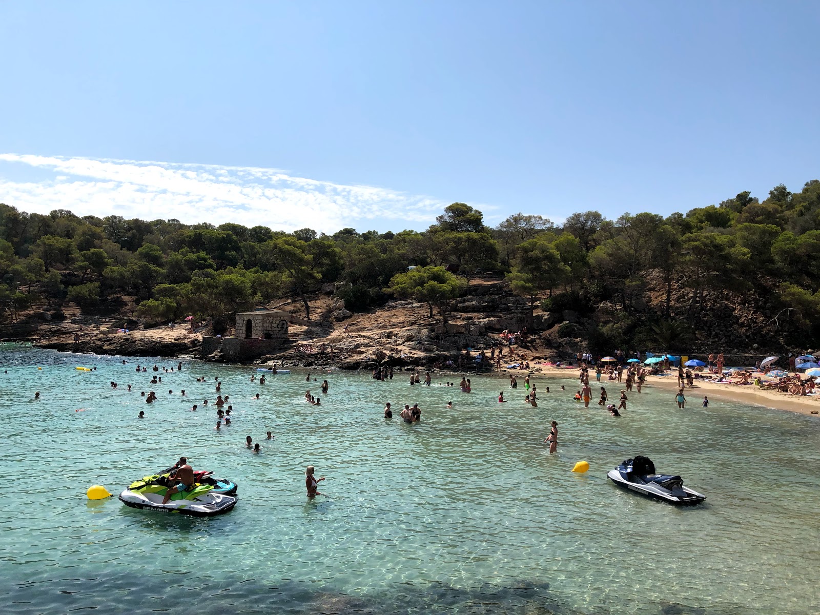 Cala Portals Vells'in fotoğrafı geniş ile birlikte