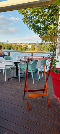 Atmosphère du Restaurant Les Planches à Albigny-sur-Saône - n°15