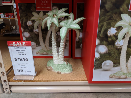 Outlet Store «Lenox Factory Outlet», reviews and photos, 402 E Main St, Mt Pleasant, PA 15666, USA