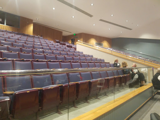 Performing Arts Theater «Barnstable Performing Arts Center», reviews and photos, 744 W Main St, Hyannis, MA 02601, USA