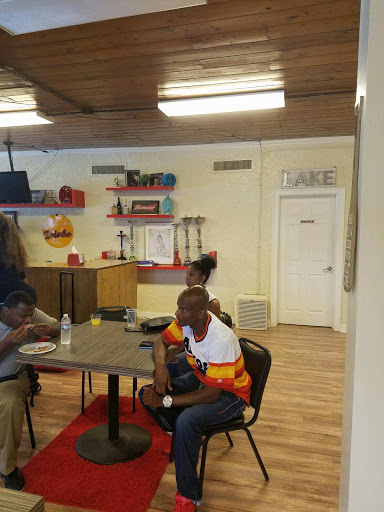 Hookah Bar «OTL Smoke Shop And Lounge», reviews and photos, 4109 Henderson Blvd, Tampa, FL 33629, USA