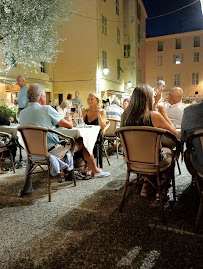 Atmosphère du Restaurant italien La Piazzetta à Menton - n°3