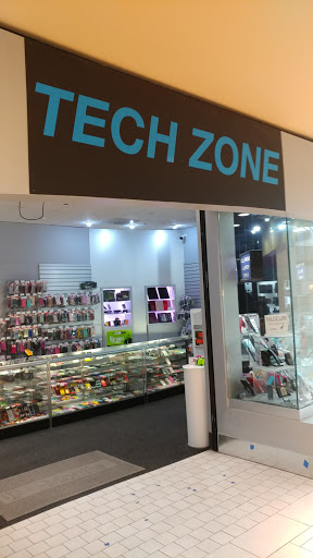 Cell Phone Store «TECH ZONE», reviews and photos, 2230 Lloyd Center, Portland, OR 97232, USA