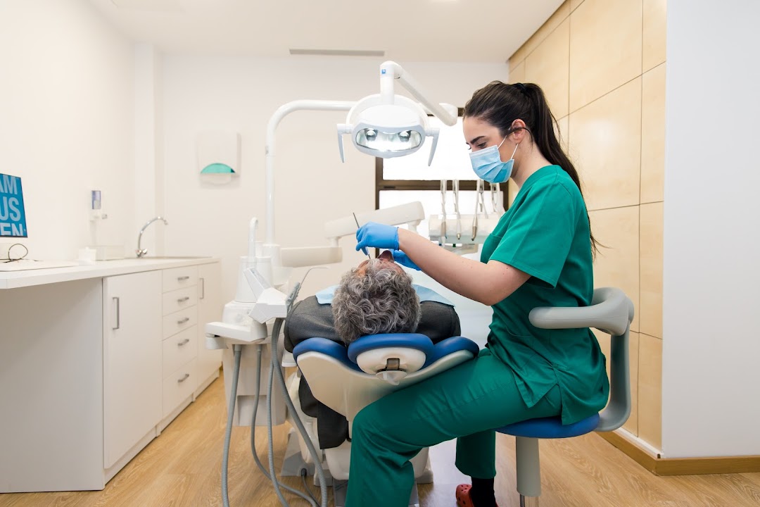 Campus Dental Madrid Clínica Dental y Centro de Formación Oficial en Higiene Bucodental