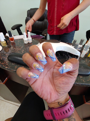 Beauty Salon «Jenny T Hair & Nail Salon», reviews and photos, 400 John F Kennedy Way # 80, Willingboro, NJ 08046, USA