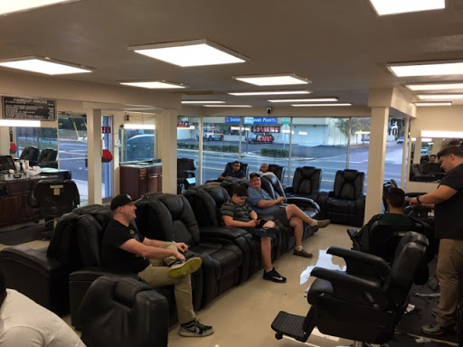 Barber Shop «Platinum Cutz Barber Shop», reviews and photos, 739 E Silver Springs Blvd, Ocala, FL 34470, USA
