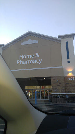 Department Store «Walmart Supercenter», reviews and photos, 7625 Doering Dr, Florence, KY 41042, USA